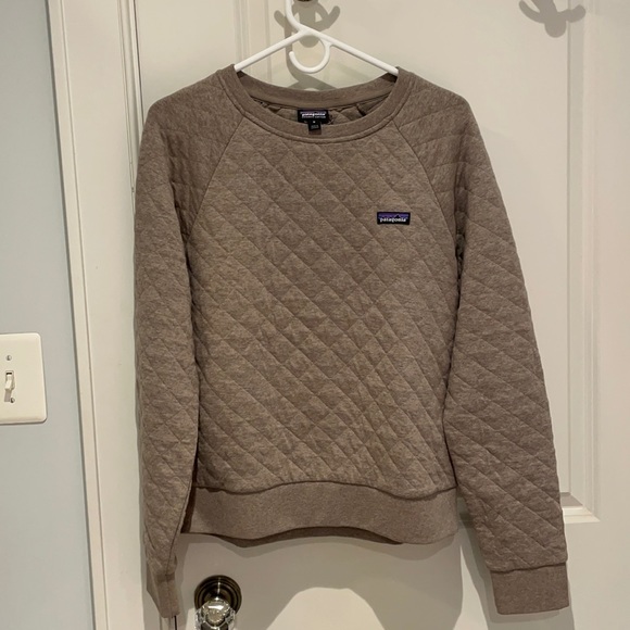 Patagonia Tops - NWOT Patagonia crewneck, Organic cotton